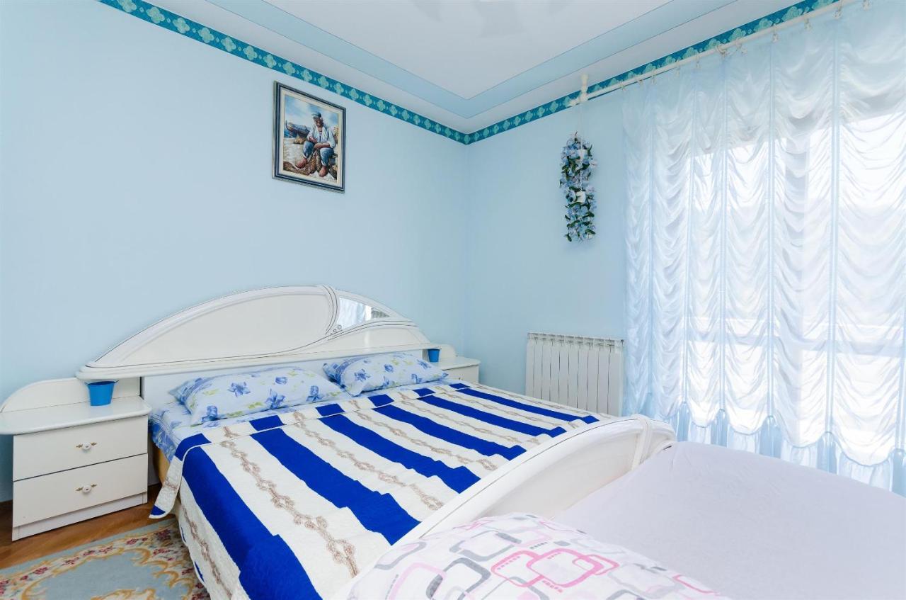 Apartments Vesna Kampor Exterior photo