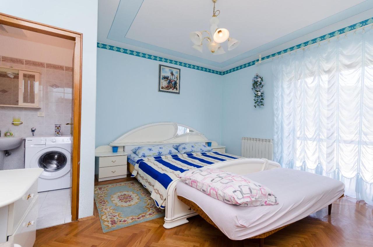 Apartments Vesna Kampor Exterior photo