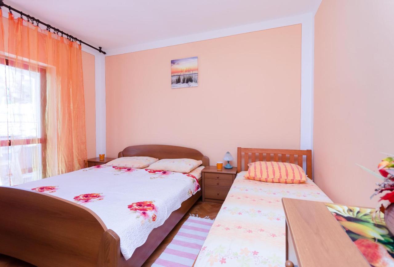 Apartments Vesna Kampor Exterior photo